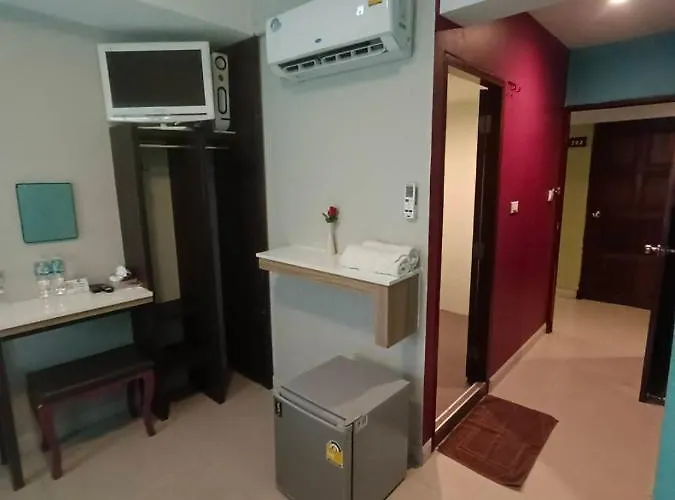 Bb House Rambuttri Hotel
